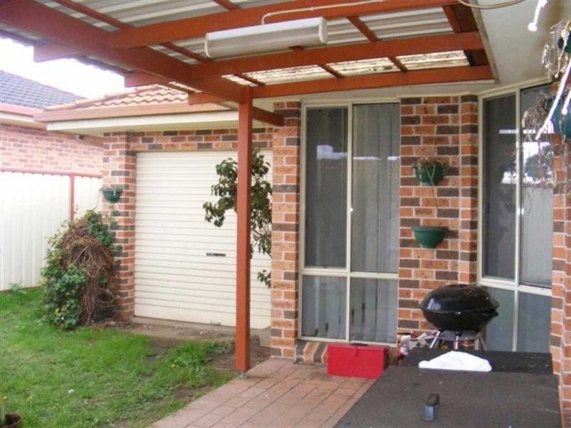 2 Moore Place, Currans Hill NSW 2567