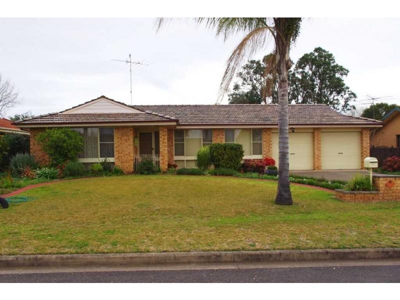 30 Dawson Avenue, Camden South NSW 2570