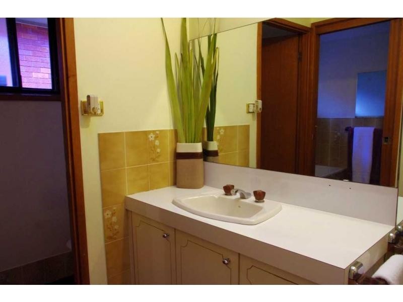 2 Araluen Place, Camden South NSW 2570