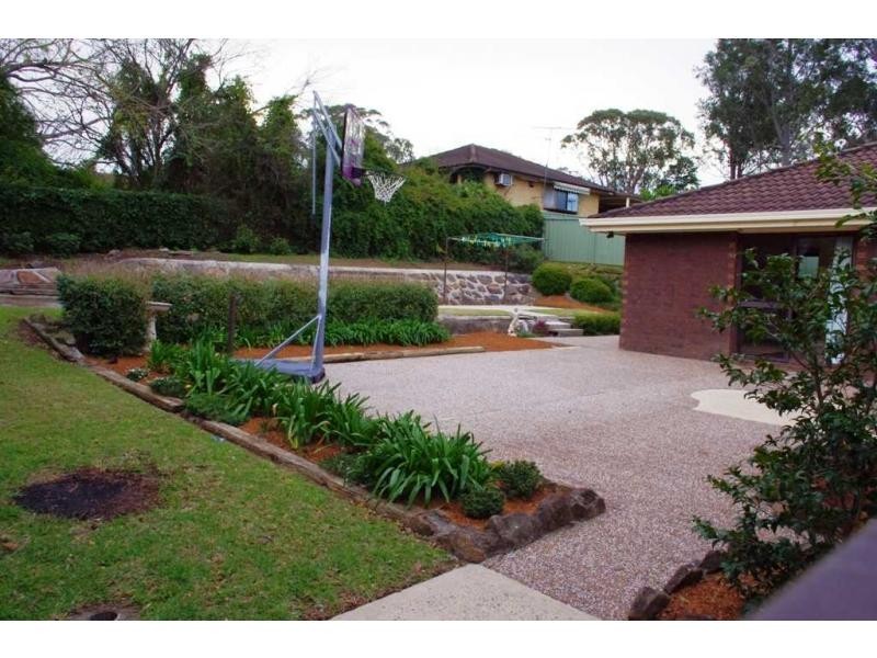2 Araluen Place, Camden South NSW 2570