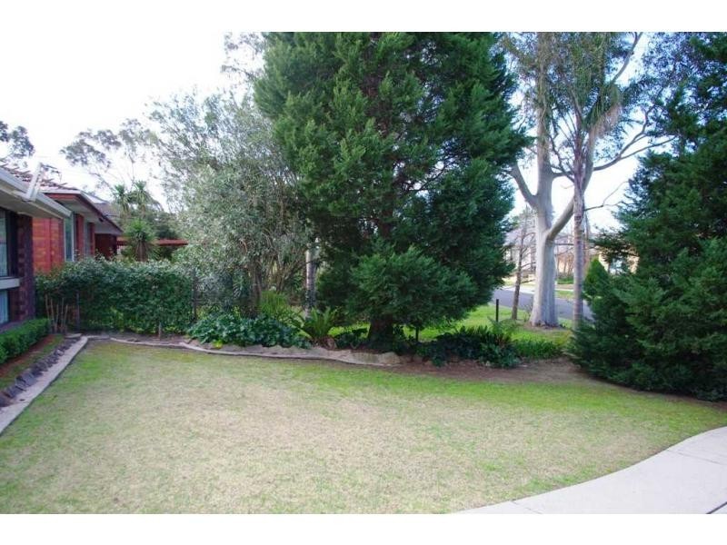 2 Araluen Place, Camden South NSW 2570