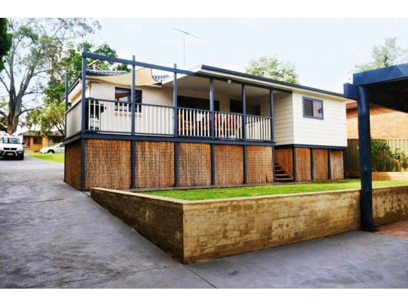 11 Ulmarra Avenue, Camden South NSW 2570