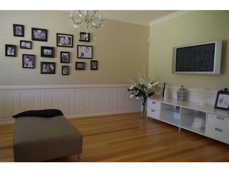 22 Caernarvon Close, Kirkham NSW 2570