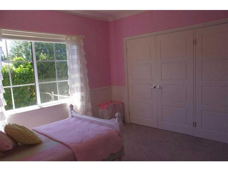 22 Caernarvon Close, Kirkham NSW 2570