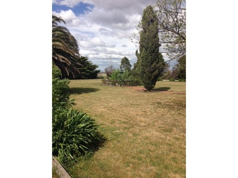 559 Coburn Road, Melton West VIC 3337