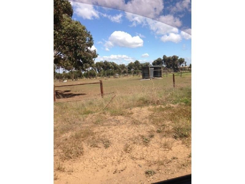 559 Coburn Road, Melton West VIC 3337