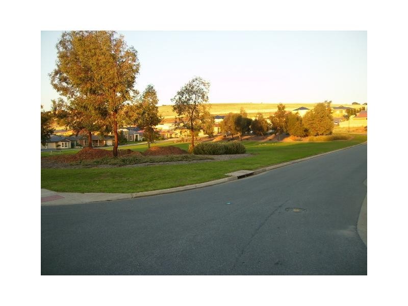2 Selway Place, Evanston Park SA 5116