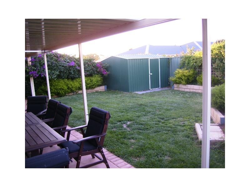 2 Selway Place, Evanston Park SA 5116