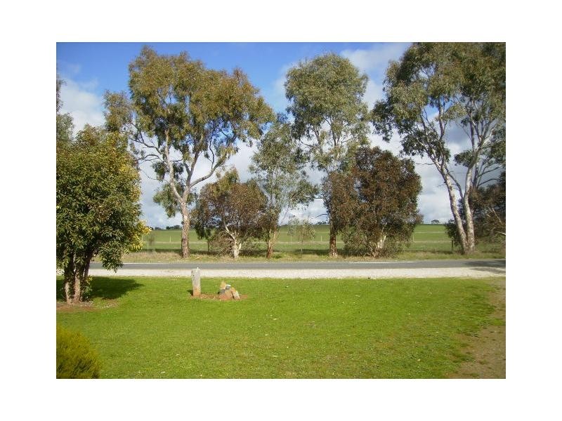 10 Moculta Road, Moculta SA 5353