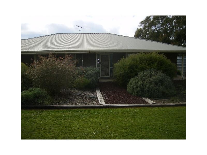 10 Moculta Road, Moculta SA 5353