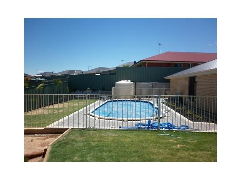 28 Swallow Drive, Hewett SA 5118