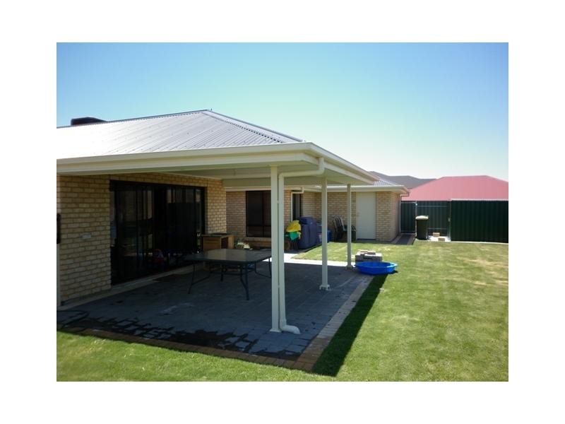 28 Swallow Drive, Hewett SA 5118