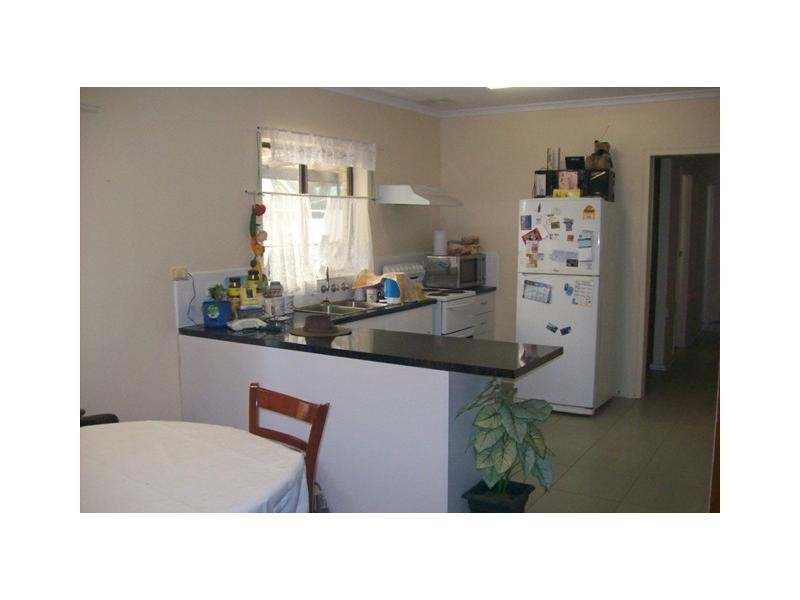 2 Jean Place, Riverton SA 5412