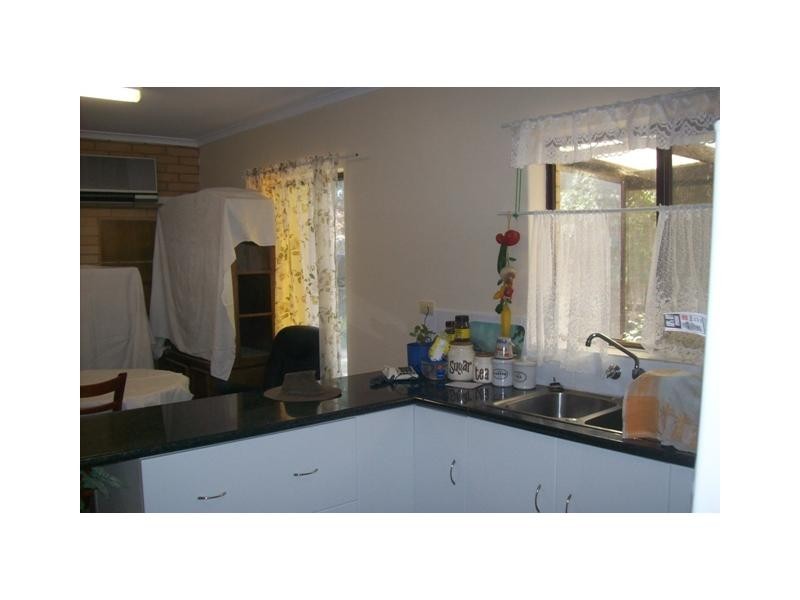 2 Jean Place, Riverton SA 5412
