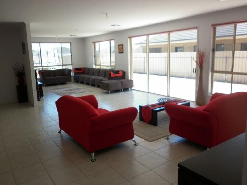 10 Claire Lane, Virginia SA 5120