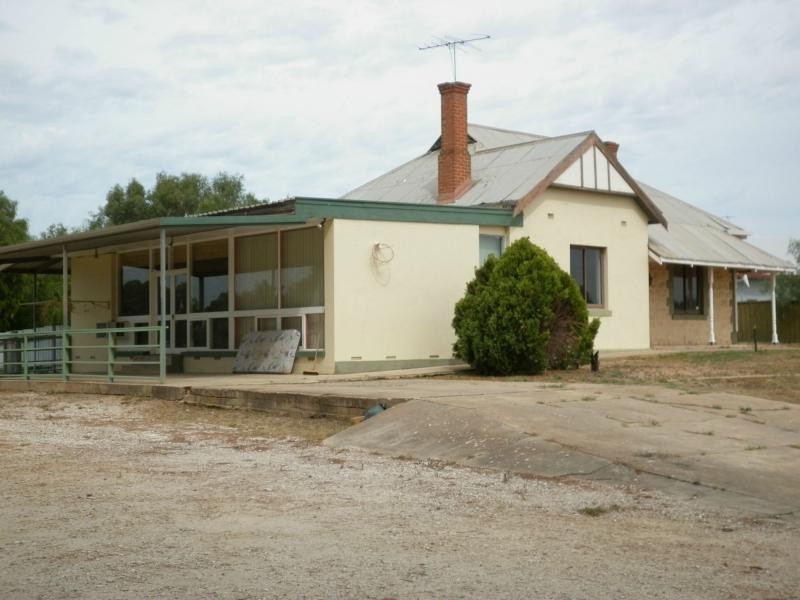 8 Kelly Road, Willaston SA 5118