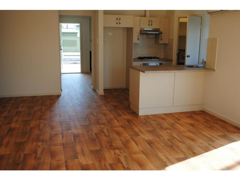 1 Robins Street, Elizabeth Downs SA 5113