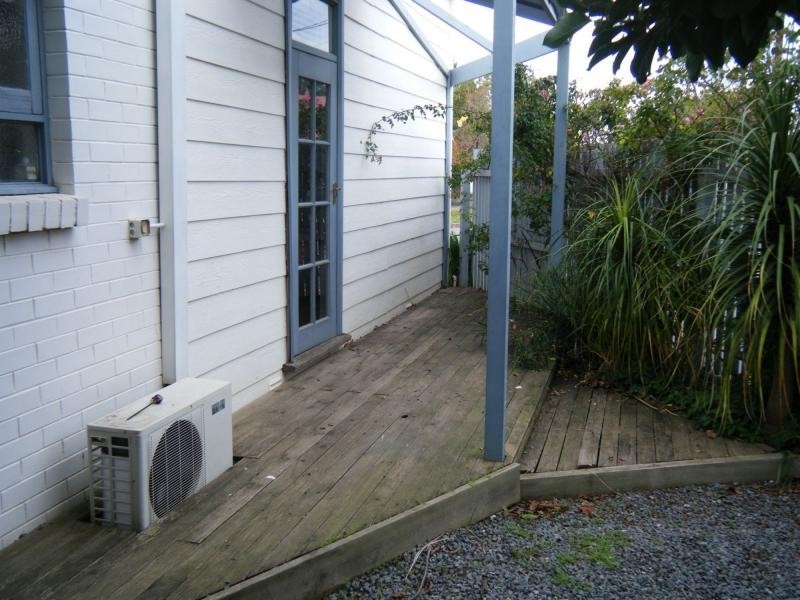 9 Sutherland Street, Glanville SA 5015