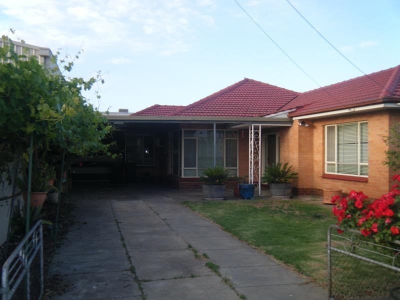 12 Fourth Street, Wingfield SA 5013
