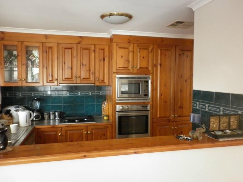 6 Aaron Court, Salisbury Downs SA 5108