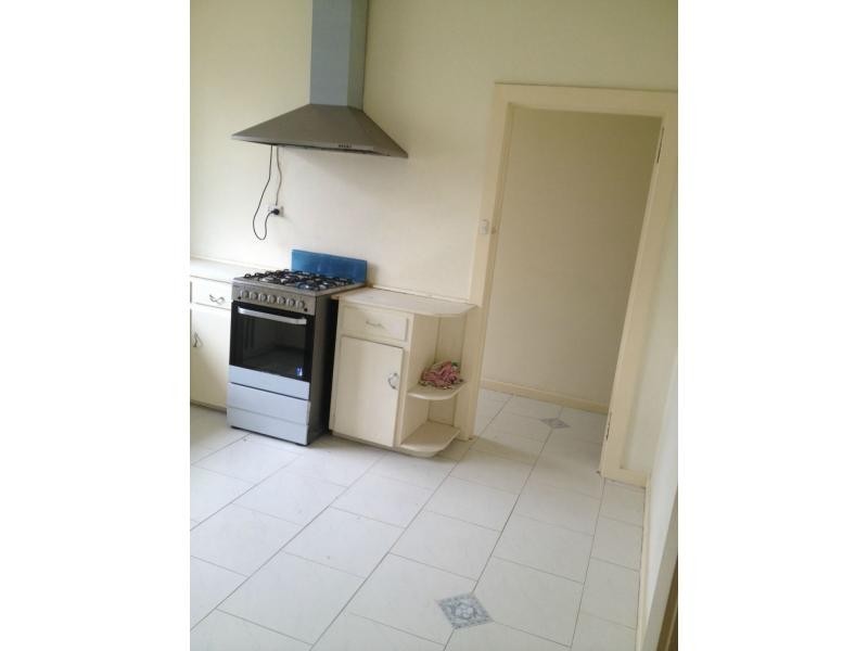 12 Fourth Street, Wingfield SA 5013