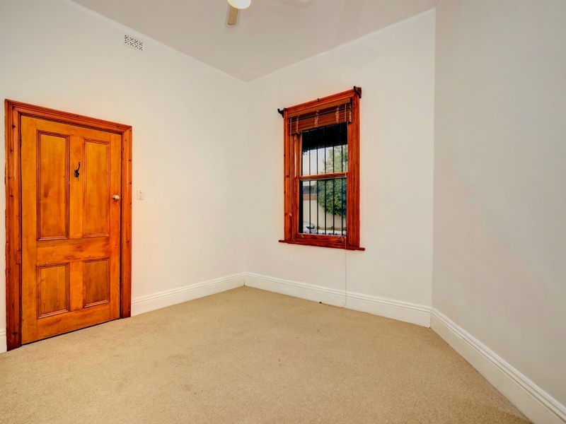 9 Sutherland Street, Glanville SA 5015