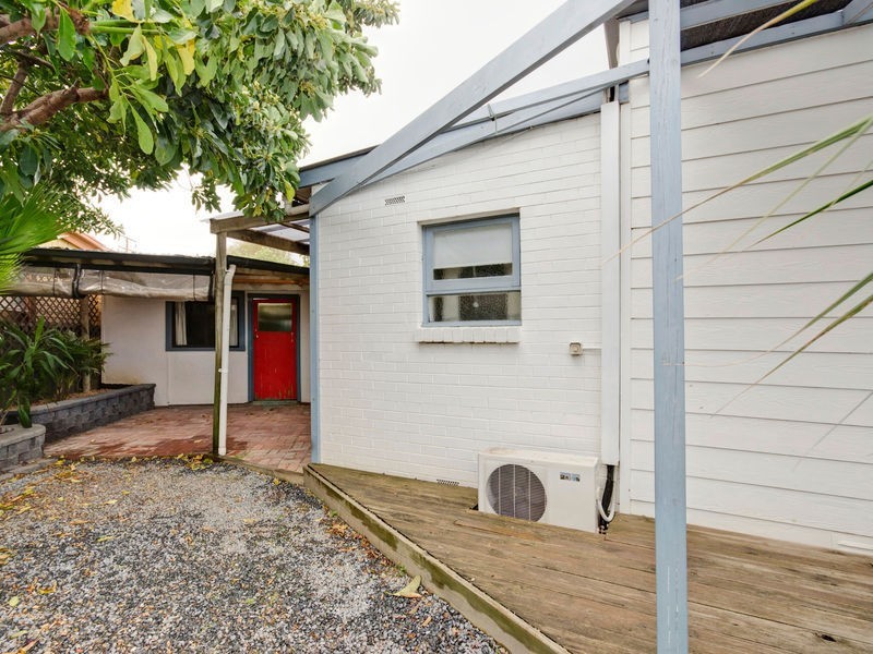 9 Sutherland Street, Glanville SA 5015