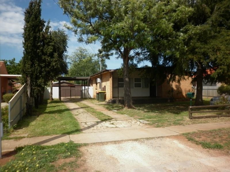 32 Longbridge Road, Davoren Park SA 5113