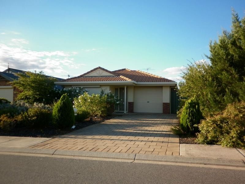 6 Selway Place, Evanston Park SA 5116
