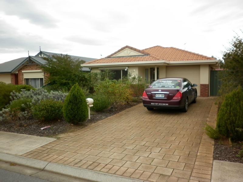 6 Selway Place, Evanston Park SA 5116
