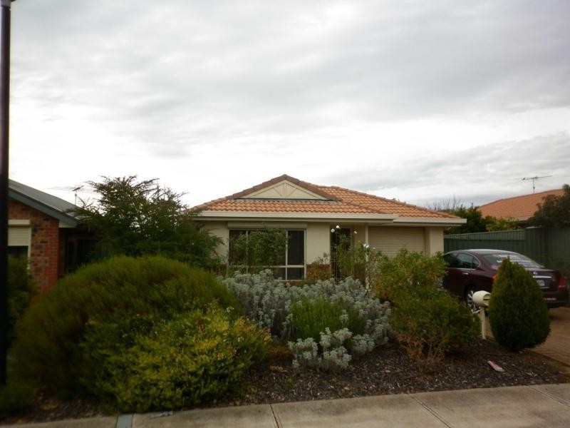 6 Selway Place, Evanston Park SA 5116