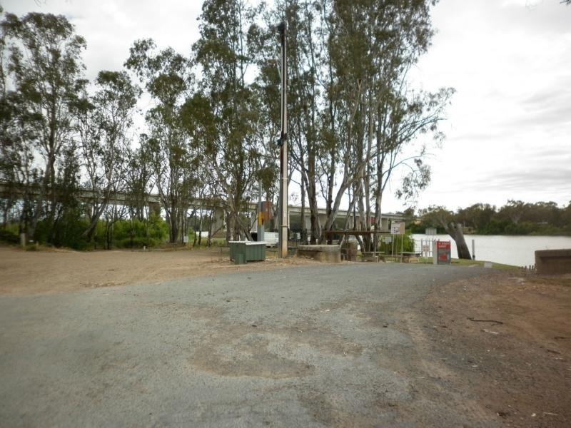 45 The Parade, Blanchetown SA 5357