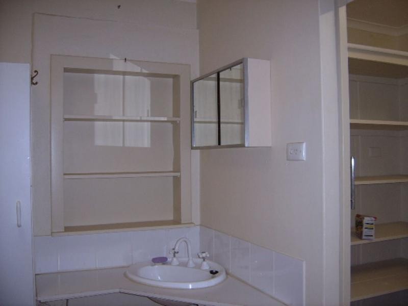 7 The Parade, Blanchetown SA 5357