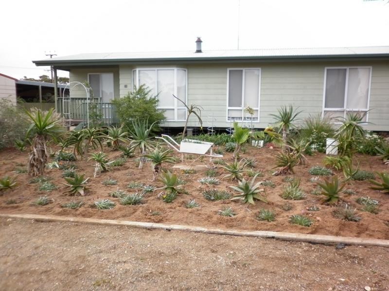 23 Railway Terrace, Peake SA 5301