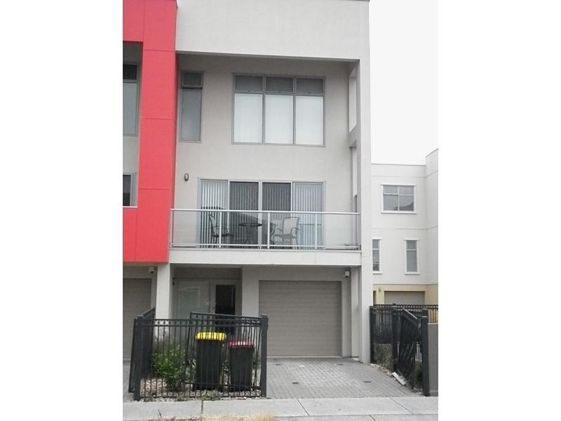 Unit 4/1 St Kitts Place, Mawson Lakes SA 5095