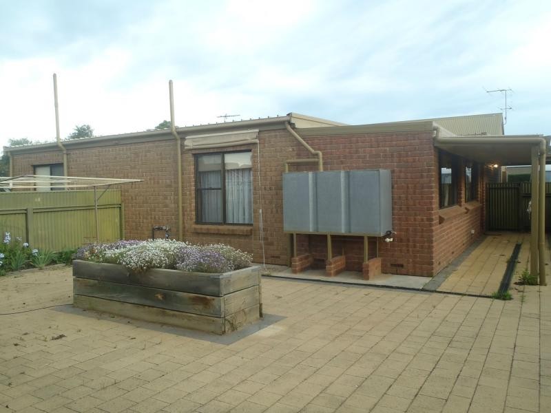 Unit 2/15 Ashbourne Road, Strathalbyn SA 5255