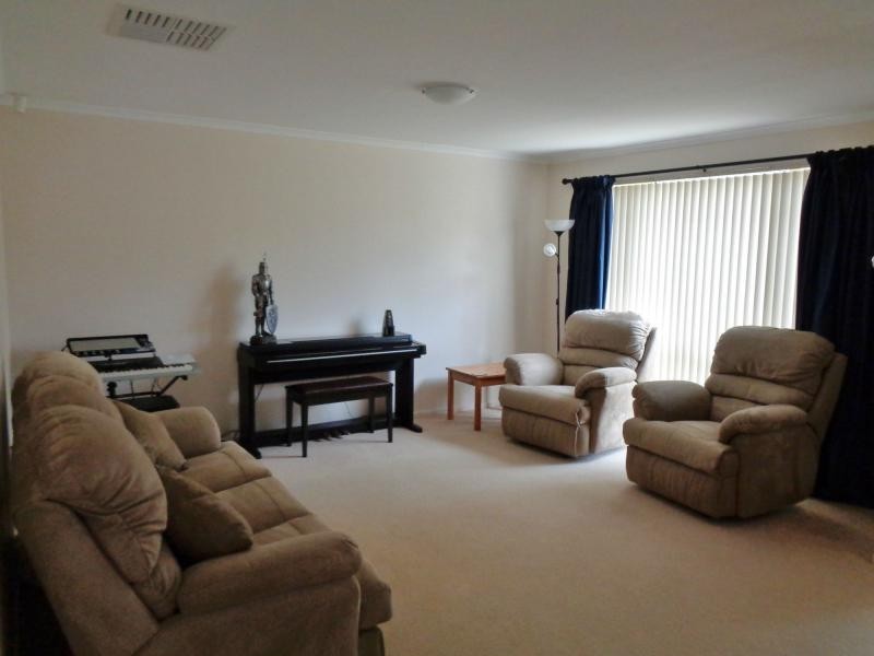 4 Lincoln Court, Blakeview SA 5114