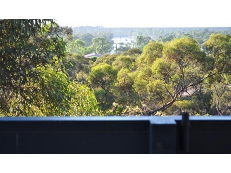 13 North Terrace, Blanchetown SA 5357