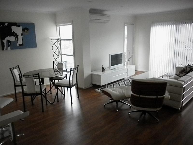 Unit 4/1 St Kitts Place, Mawson Lakes SA 5095