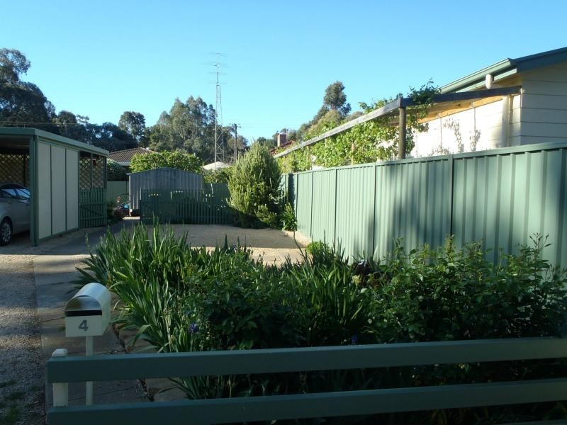 4 Strickland Street, Riverton SA 5412