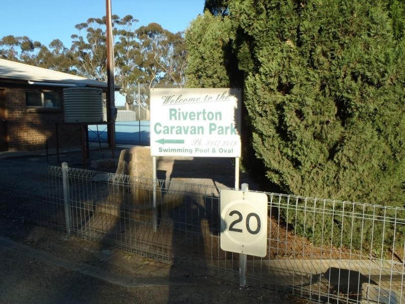 4 Strickland Street, Riverton SA 5412