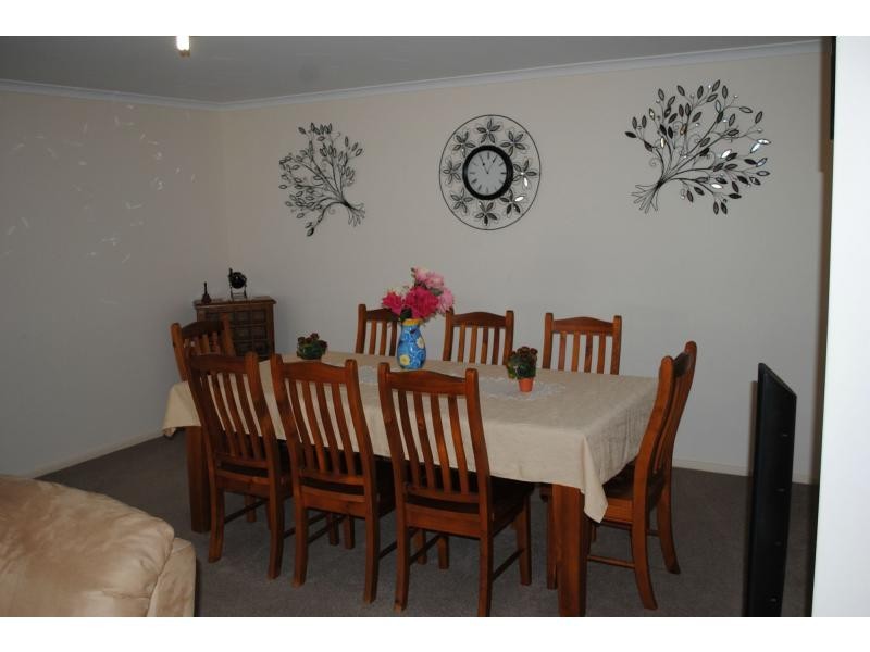 4 SEMMENS Crescent, Freeling SA 5372