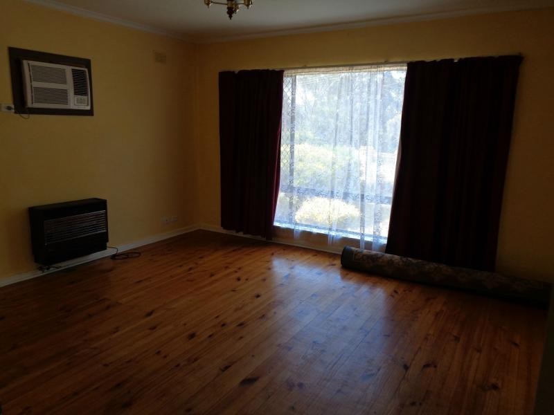 17 River Drive, Para Hills SA 5096