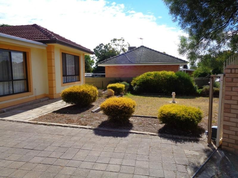 17 River Drive, Para Hills SA 5096