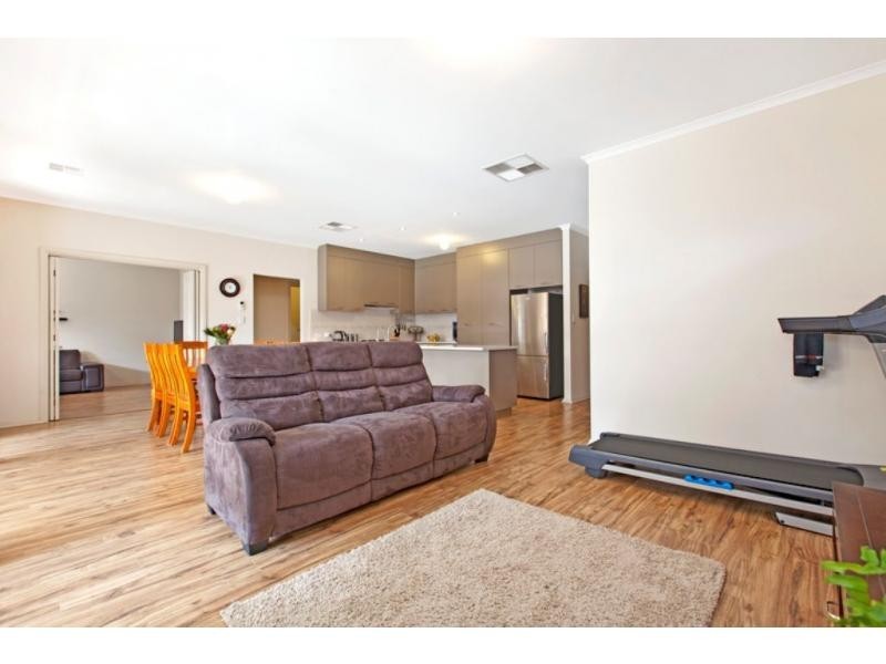 15 Woodhaven Walk, Blakeview SA 5114