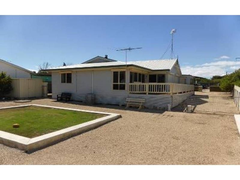 1 McEacherns Beach Road, Port Moorowie SA 5576