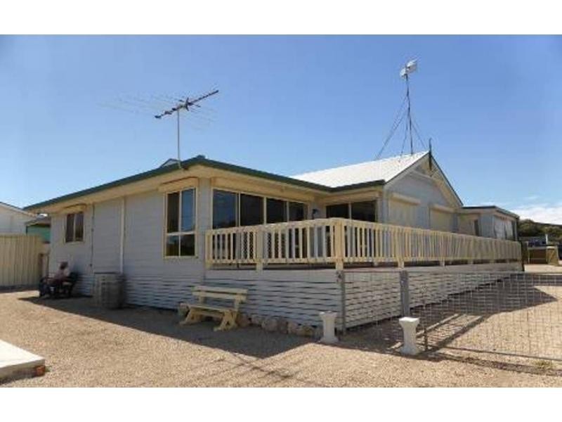 1 McEacherns Beach Road, Port Moorowie SA 5576