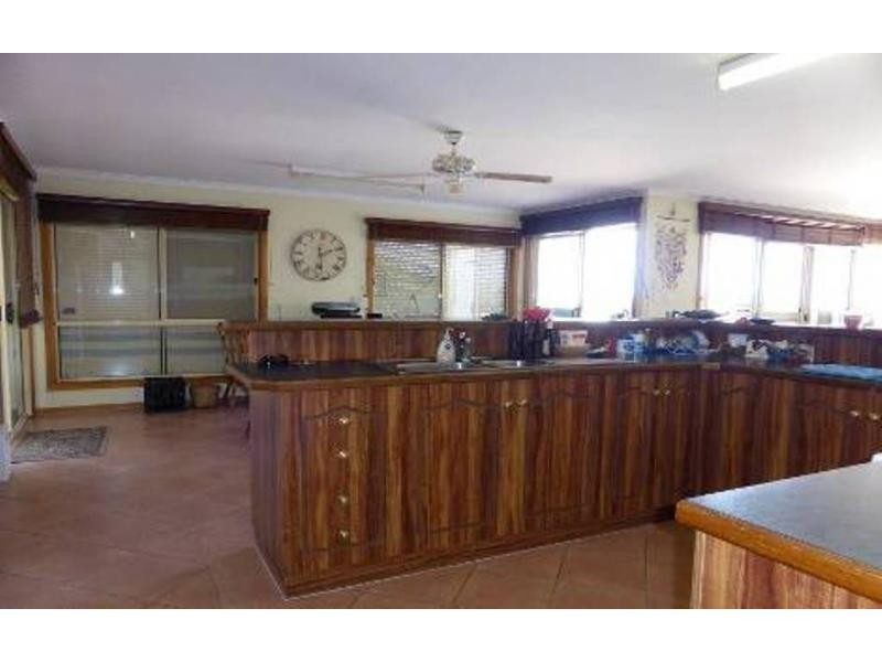 1 McEacherns Beach Road, Port Moorowie SA 5576