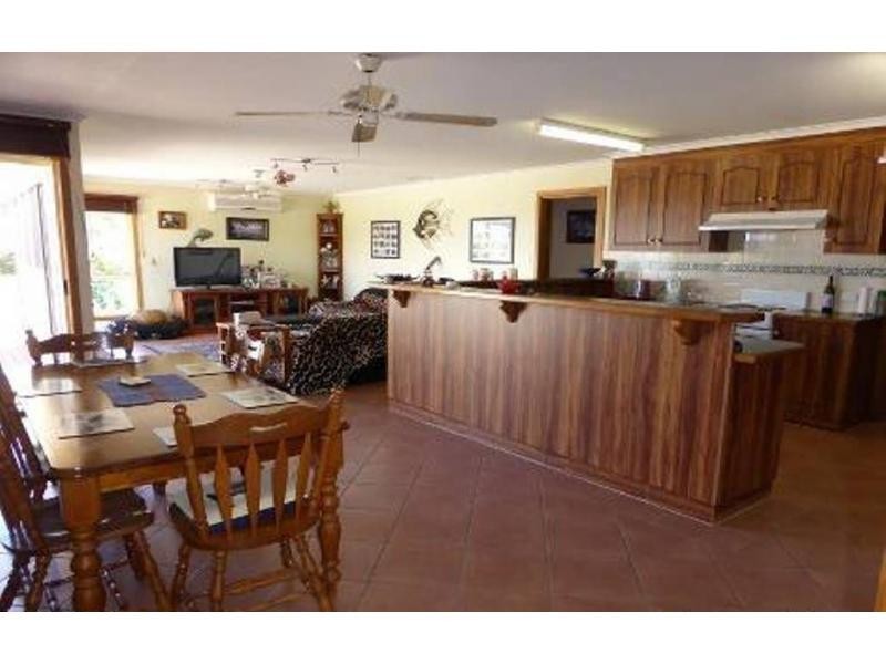 1 McEacherns Beach Road, Port Moorowie SA 5576