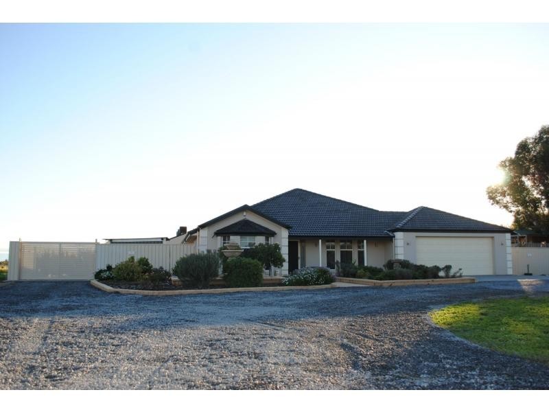 31 Bethesda Road, Lewiston SA 5501